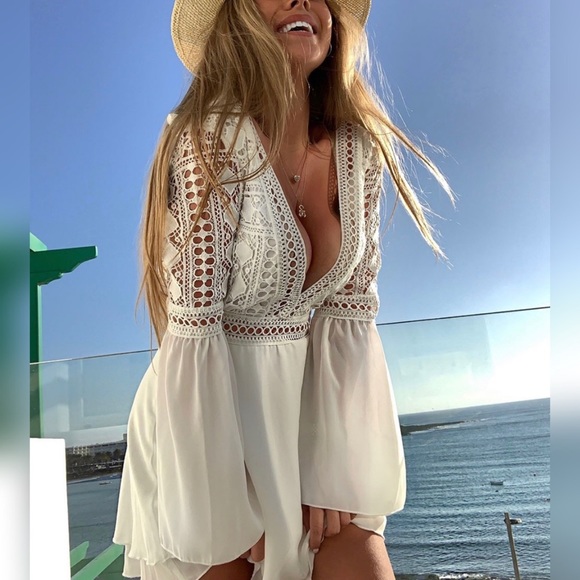 5 ⭐️ Aphrodite - Eyelet Trim Plunge Flare Dress - Picture 3 of 8